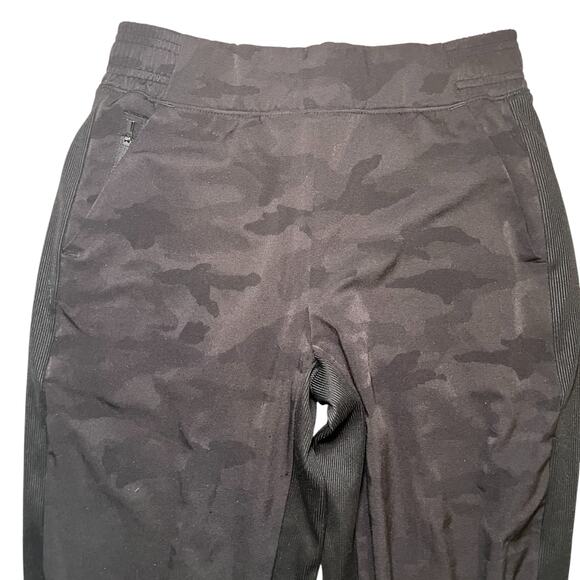 Athleta Womens Brooklyn Lined Camo Jogger Pants Black Size 0 - Picture 4 of 8